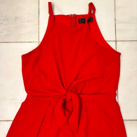Wooden Nickel Boutique Red Romper - Picture 3 of 4